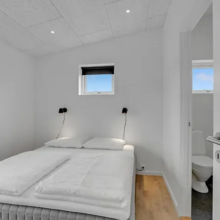 4 Bedroom Gorgeous In 펜션