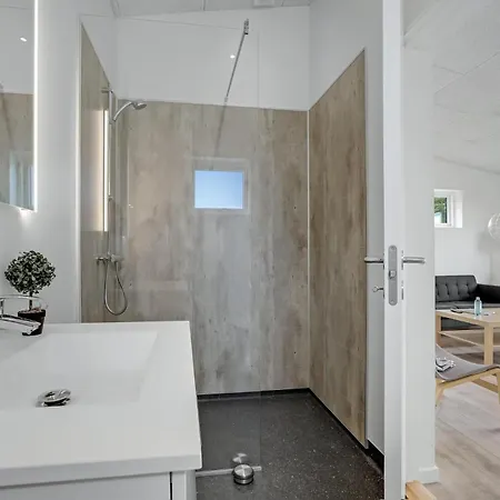 펜션 4 Bedroom Gorgeous In