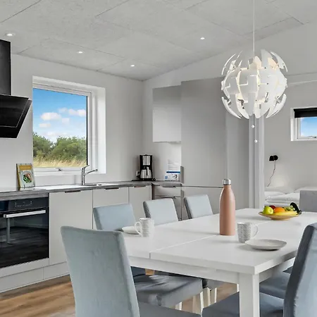 4 Bedroom Gorgeous In *